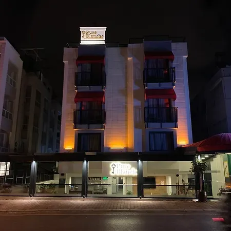 Pure Blanche Hotel 3*