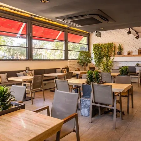 Отель Pure Blanche