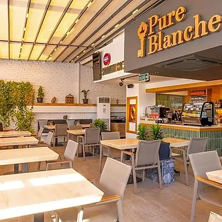 Pure Blanche