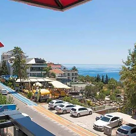 Pure Blanche Ξενοδοχείο 3*
