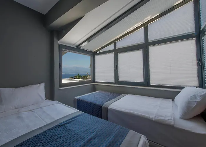 Отель Pure Blanche 3*