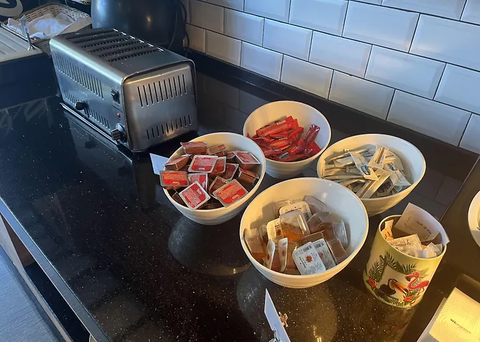 Pure Blanche Отель 3*